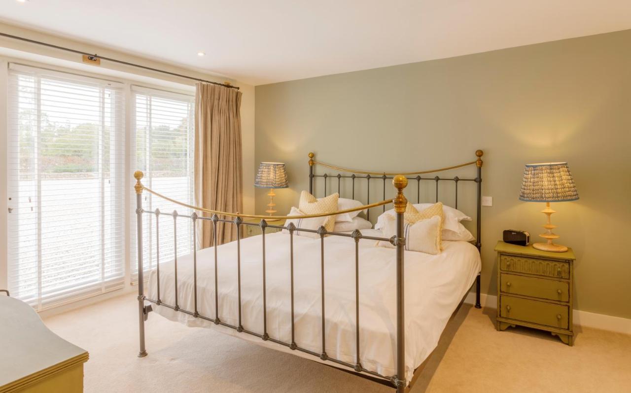 Trewornan Manor Bed and Breakfast Wadebridge Buitenkant foto