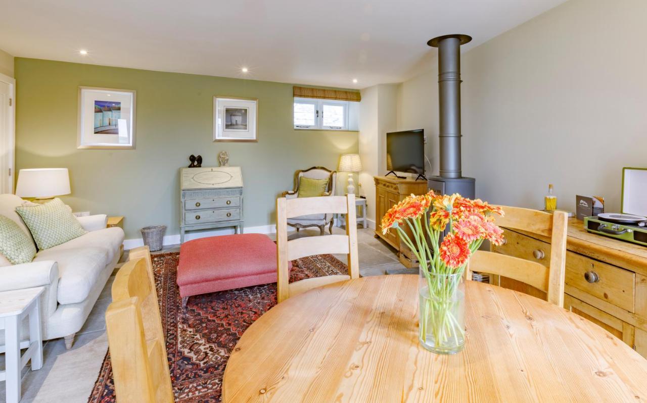Trewornan Manor Bed and Breakfast Wadebridge Buitenkant foto