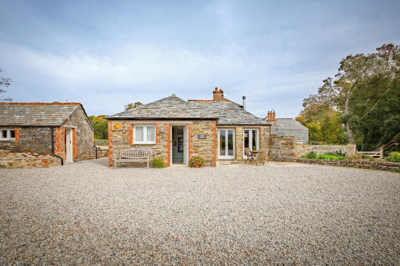 Trewornan Manor Bed and Breakfast Wadebridge Buitenkant foto