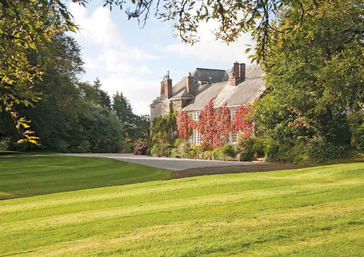 Trewornan Manor Bed and Breakfast Wadebridge Buitenkant foto