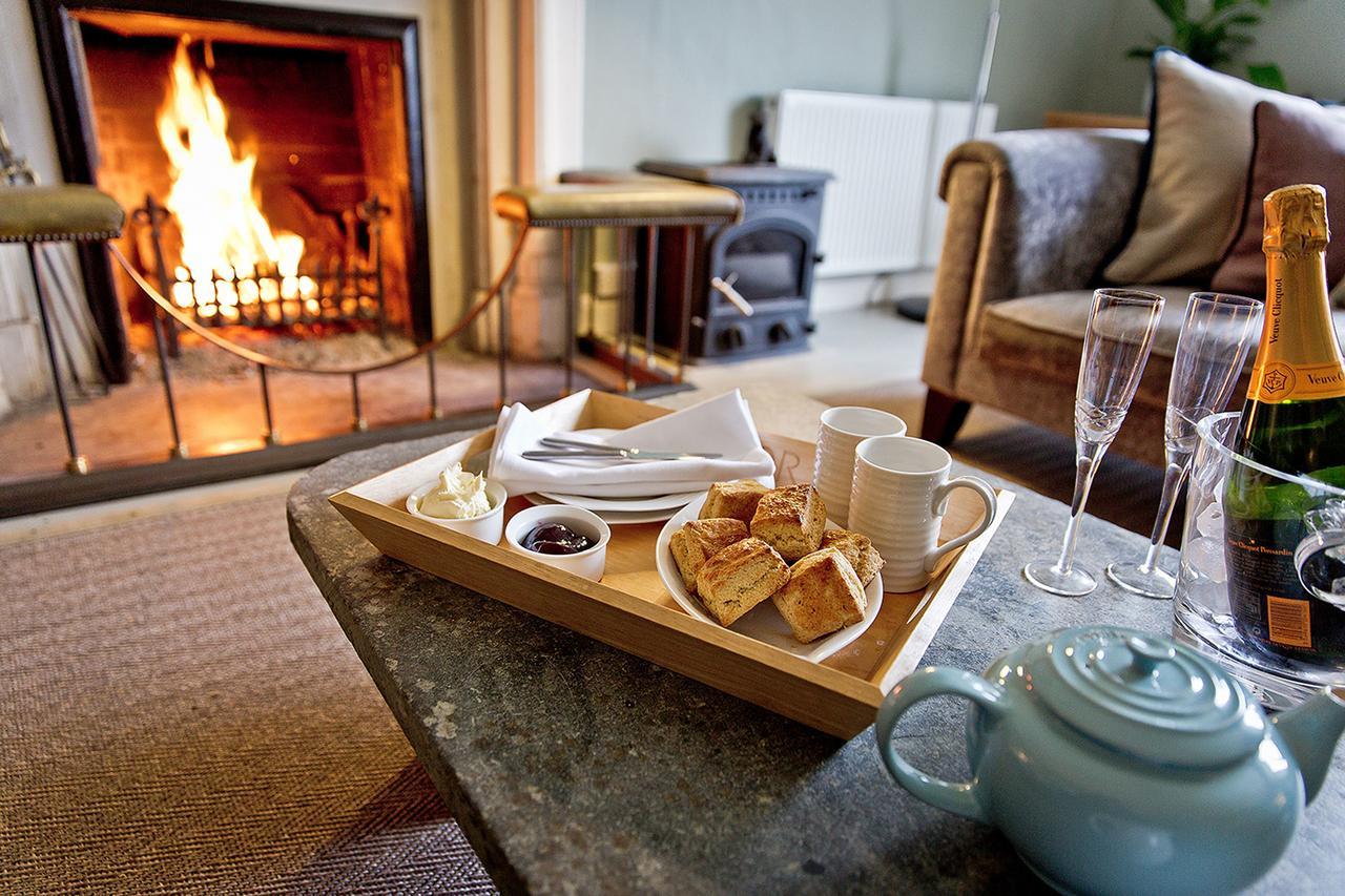 Trewornan Manor Bed and Breakfast Wadebridge Buitenkant foto