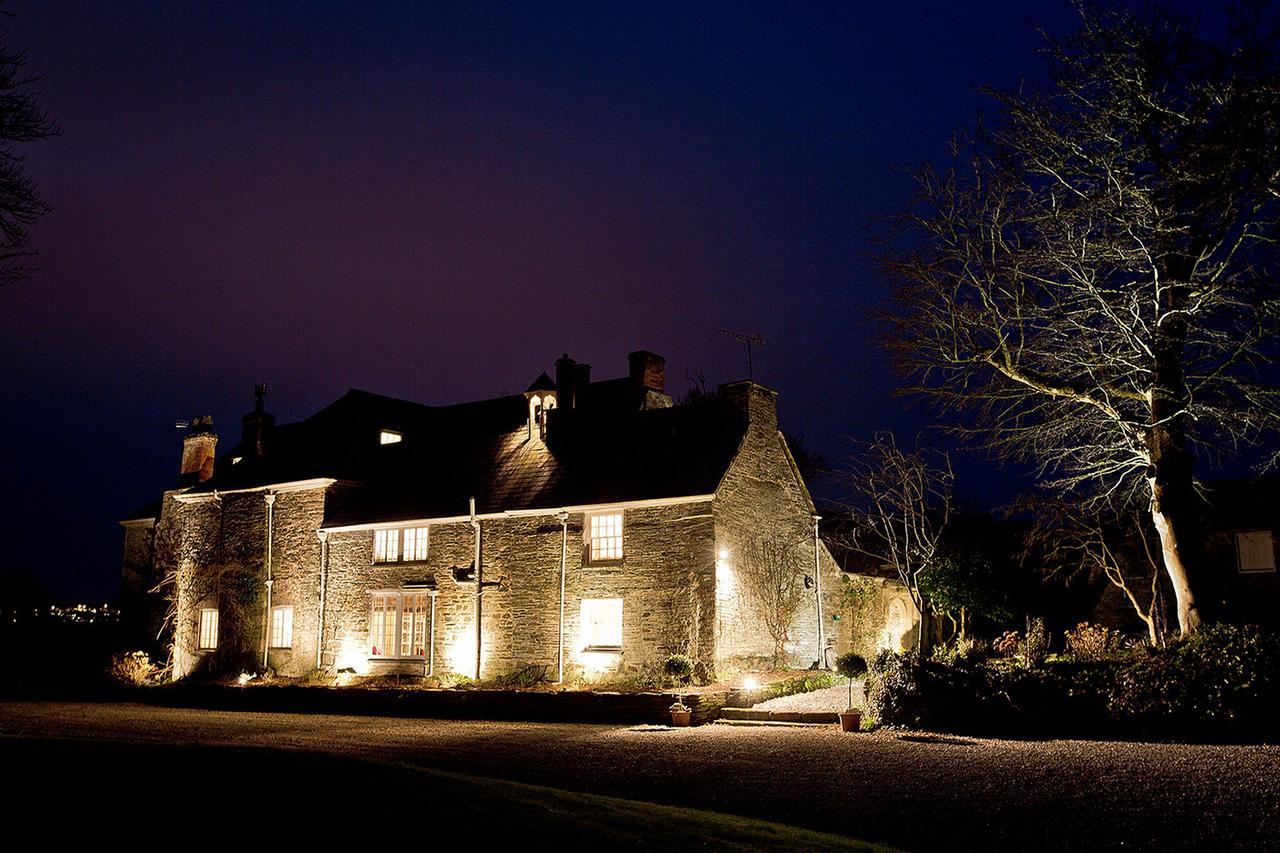 Trewornan Manor Bed and Breakfast Wadebridge Buitenkant foto