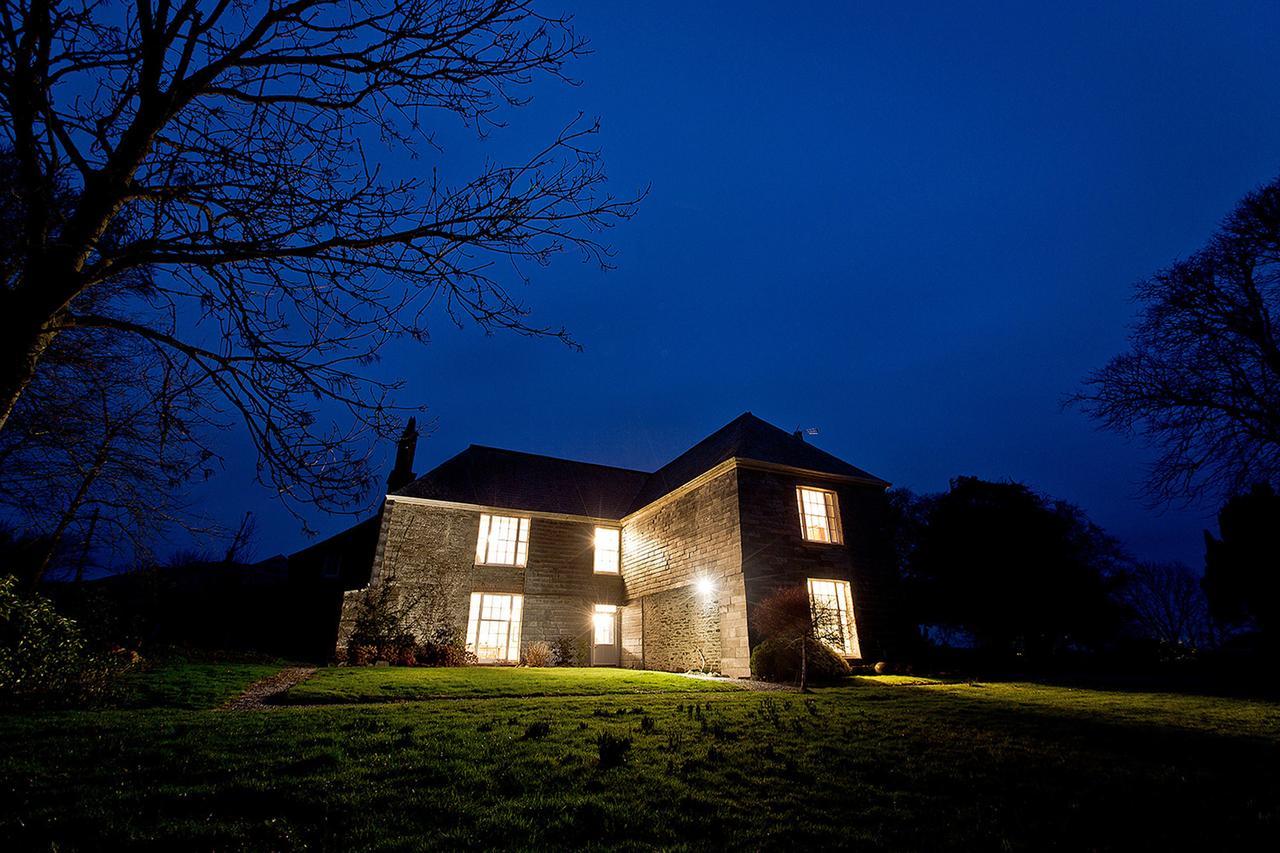 Trewornan Manor Bed and Breakfast Wadebridge Buitenkant foto