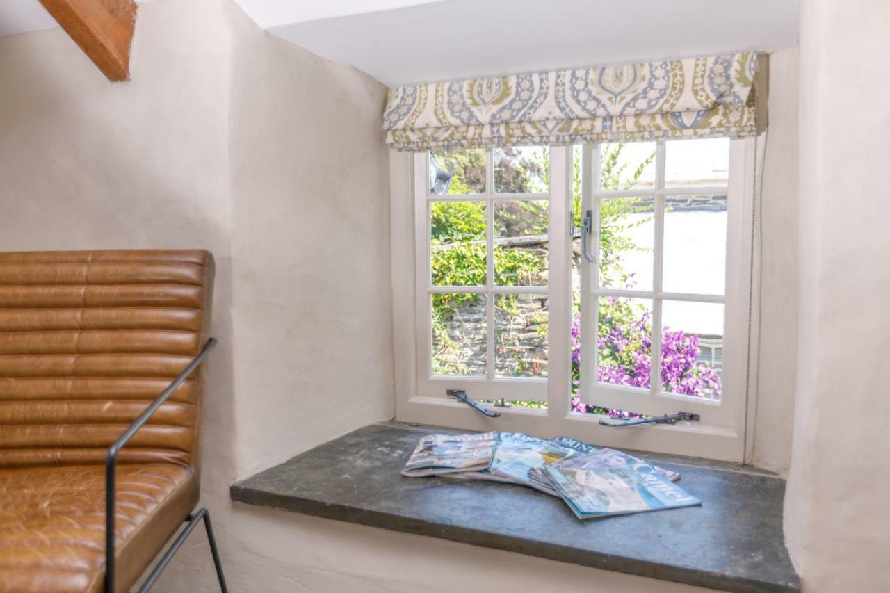 Trewornan Manor Bed and Breakfast Wadebridge Buitenkant foto
