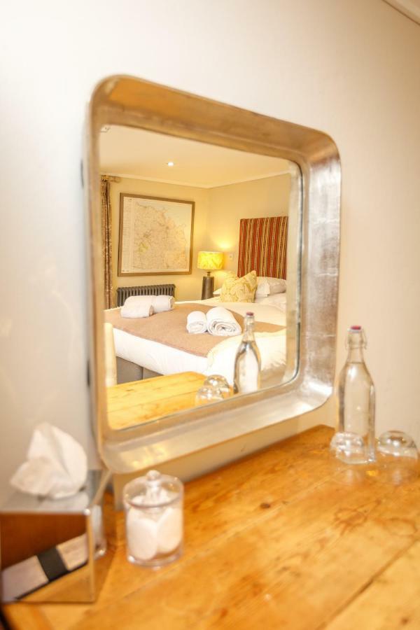 Trewornan Manor Bed and Breakfast Wadebridge Buitenkant foto