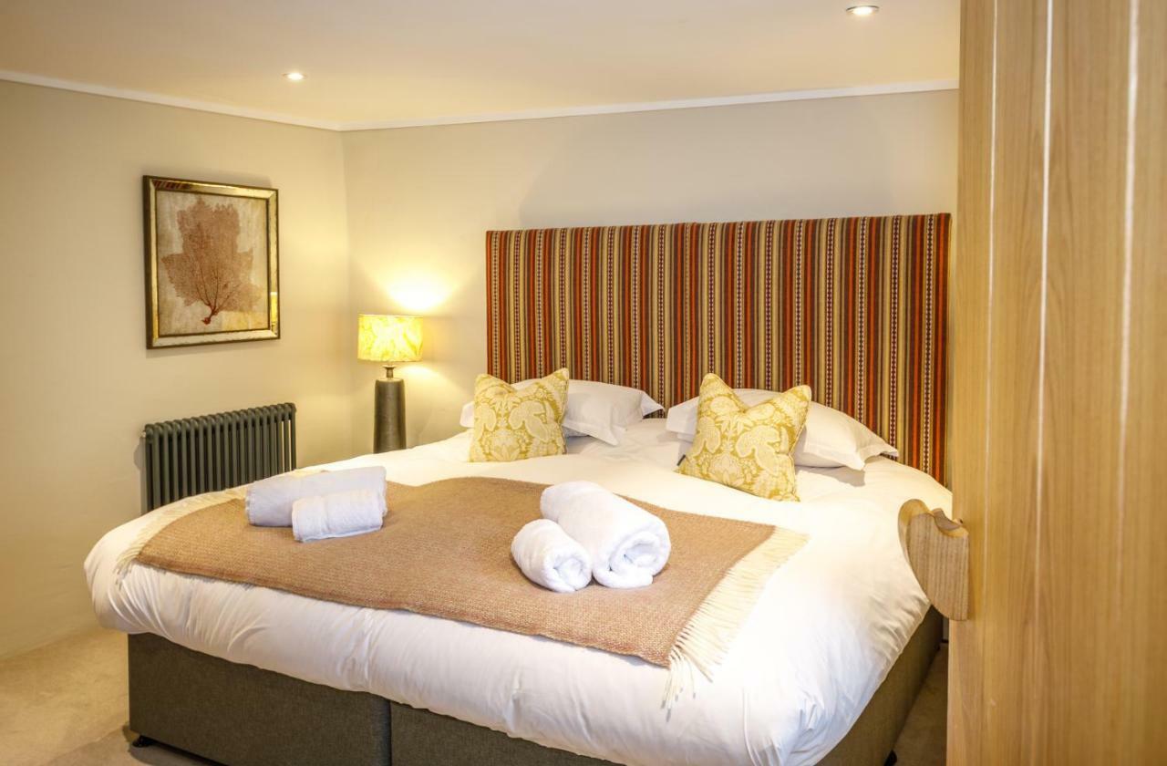 Trewornan Manor Bed and Breakfast Wadebridge Buitenkant foto