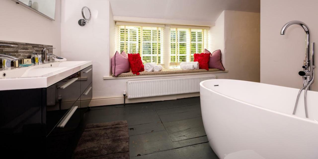 Trewornan Manor Bed and Breakfast Wadebridge Buitenkant foto