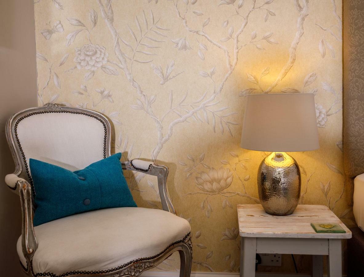 Trewornan Manor Bed and Breakfast Wadebridge Buitenkant foto